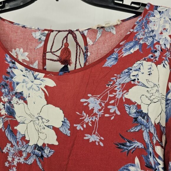 Altar'd State Women's  Size Medium Red Floral Ruffle Blouse Bell Sleeve Tie Neck - Picture 4 of 7